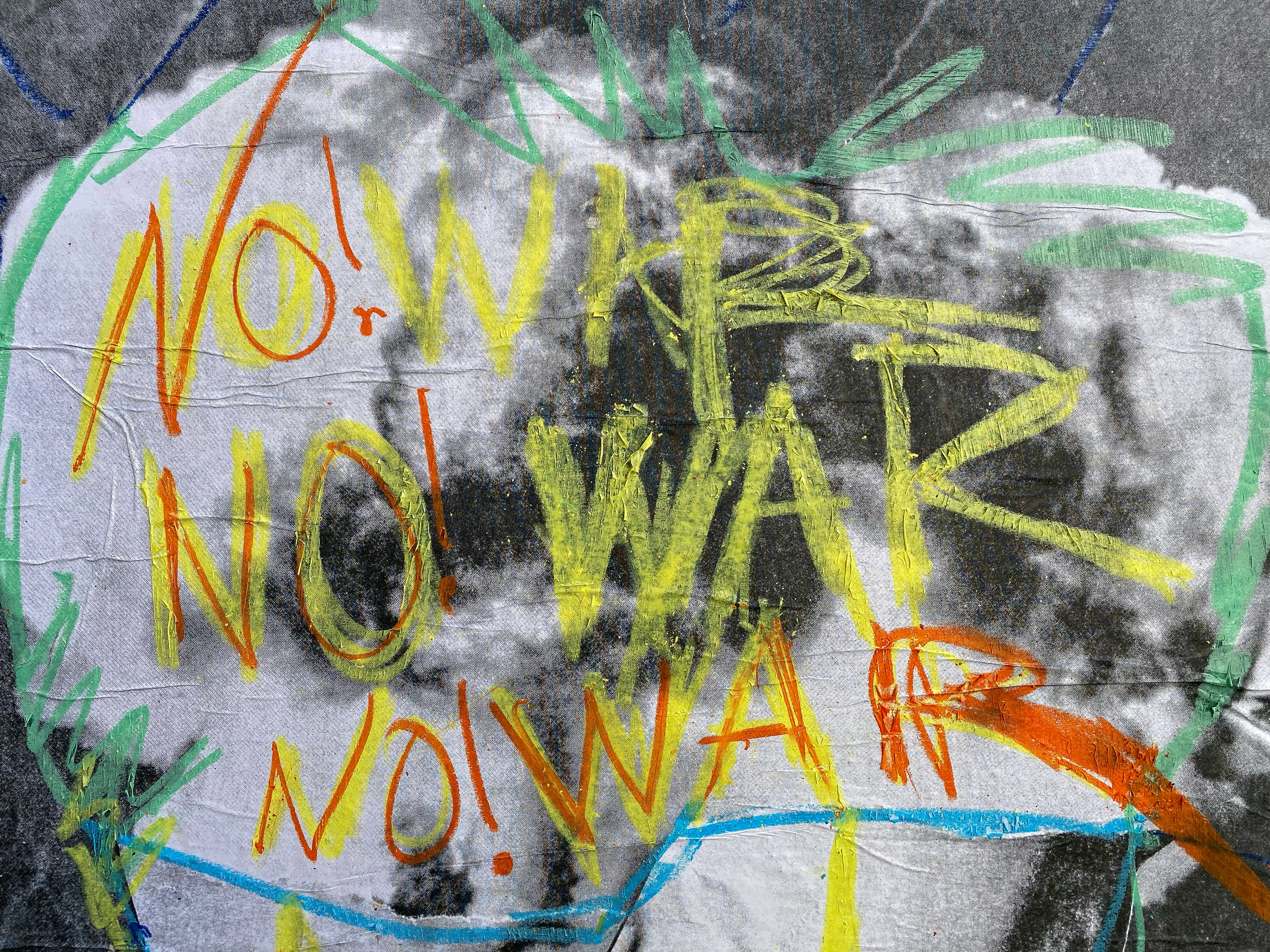 No War! Graffiti sign.